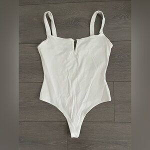 Babaton Aritzia Bodysuit top shirt small S